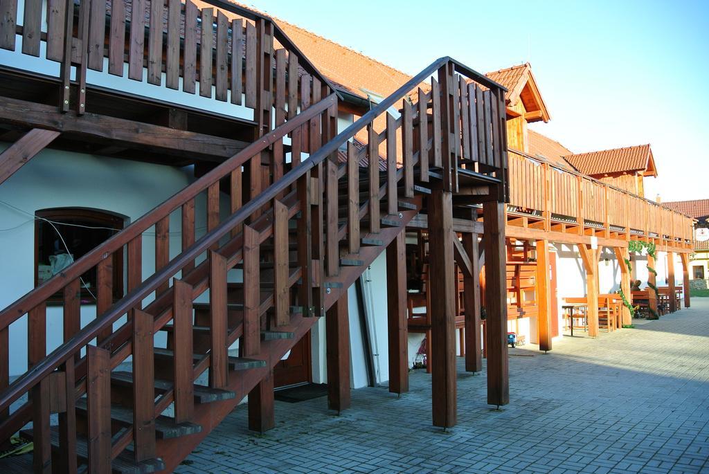 Penzion U Farmare Chotoviny Room photo